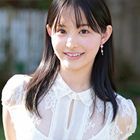 『山田鈴奈 顔、声、身体、全てが満点の美乳女子がAVデビューww』の紹介画像