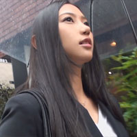 『黒髪ロングのアジア感のあるスレンダーOLをハメ撮り。』の紹介画像
