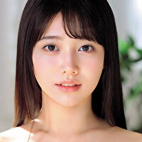辰美アカリ